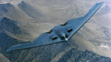 ABD, İran’ın dağ altındaki Fordo nükleer tesisini vurabilir mi?