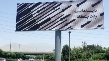 Ateşle Müzakere Üçgeni: Başka Yerlerde Savaş