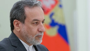 Arakçi: Müzakerelerin yeniden başlaması Amerikan garantilerine bağlıdır