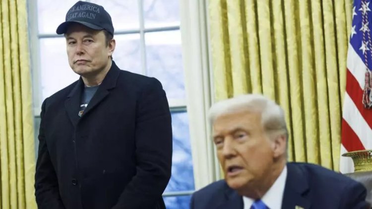 Trump'tan Musk'a tehdit: 'Belki onu sınır dışı ederiz!'