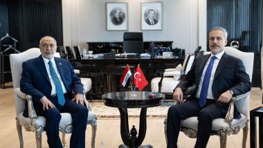 Hakan Fidan, Irak Parlamento Başkanı ile görüştü