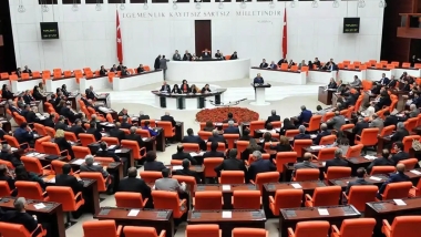 Türkiye'de 180 siyasi parti faaliyet gösteriyor