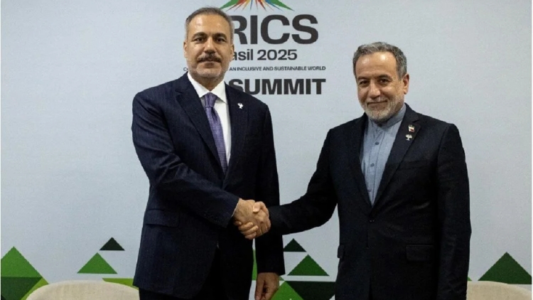 Hakan Fidan, İran Dışişleri Bakanı Arakçi ile görüştü