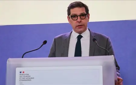 Fransa: Divê Kurd di paşeroja Sûriyeyê de cih bigirin