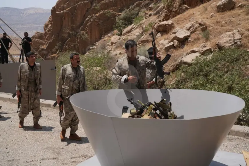 PKK silah bırakmaya başladı
