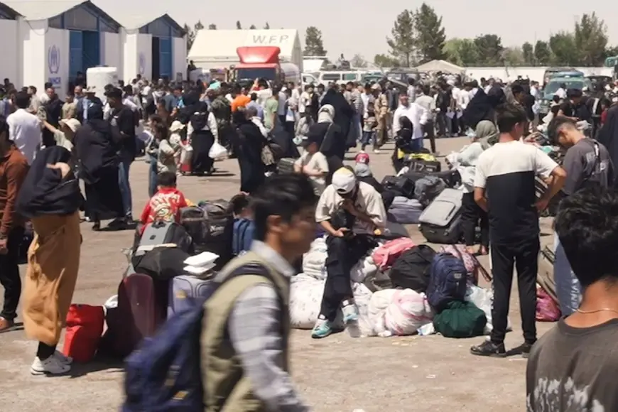 İran, 16 günde 500 bini aşkın Afgan'ı sınır dışı etti