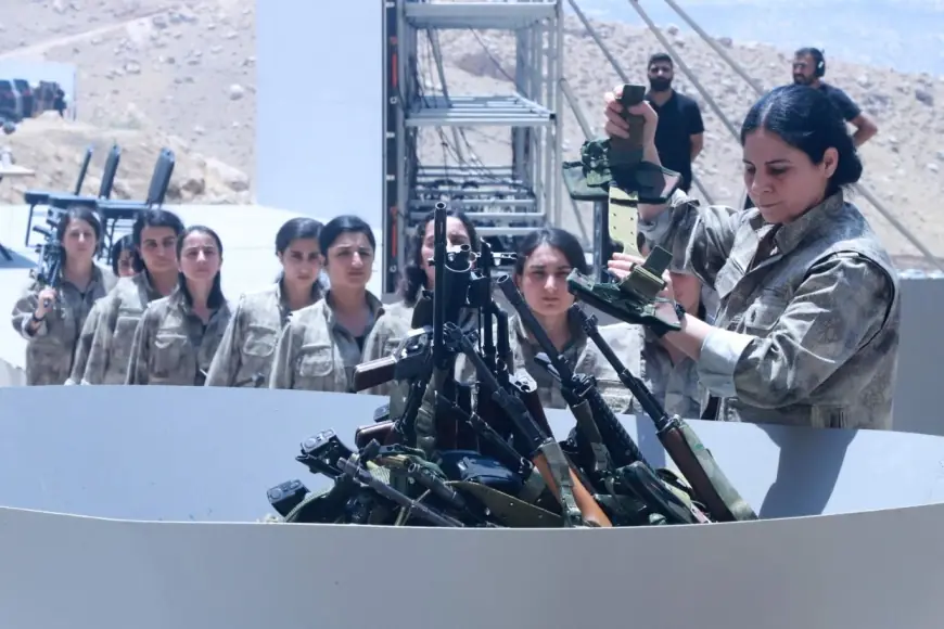 PKK’nin silahlarını yakması dünya basınında nasıl görüldü?