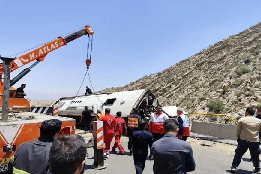 İran’da otobüs kazası: 21 ölü, 34 yaralı