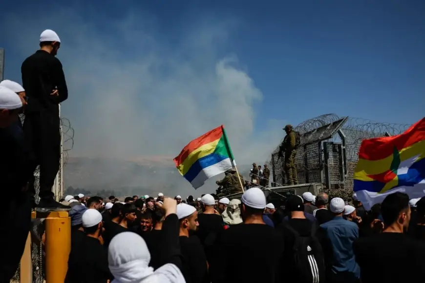 İsrail ordusu: Onlarca İsrailli, sınırı geçerek Suriye'deki bir Dürzi köyüne girdi