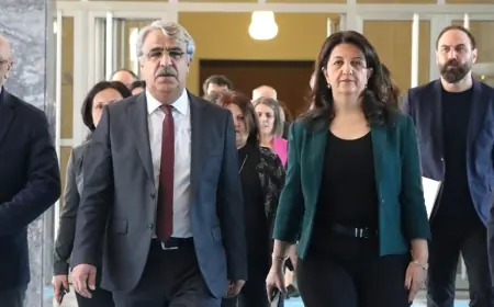 Heyeta Îmraliyê li ser 'notên hevdîtinê' daxuyanî da