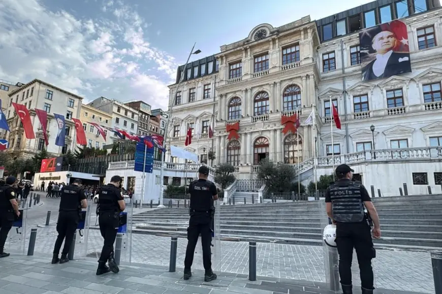 İBB'ye yeni operasyon: Beyoğlu Belediye Başkanı İnan Güney dahil 40 kişi gözaltına alındı