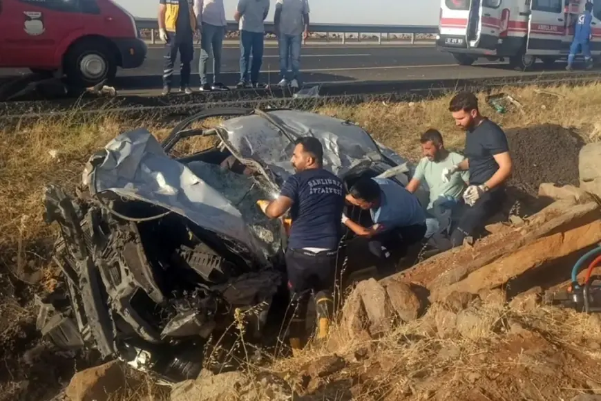 Urfa'da feci kaza: 2 kişi öldü, 3 kişi yaralandı