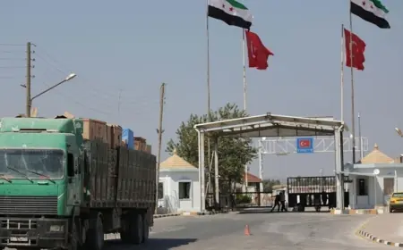 Türkiye'den Suriye'ye pasaportla geçişler başladı