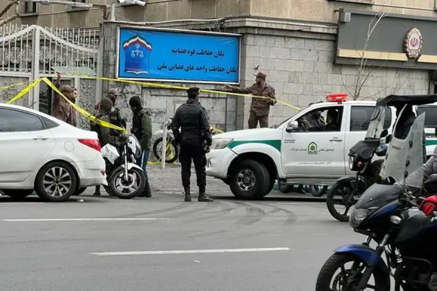 İran’da silahlı saldırı: 5 polis öldürüldü