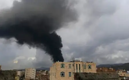 İsrail, Yemen Başkentine Saldırdı: Füze Üsleri Hedefte