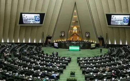 İran, Nükleer Silahların Yayılmasının Önlenmesi Anlaşması'ndan çekilmeyi öngören yasa tasarısı hazırlıyor