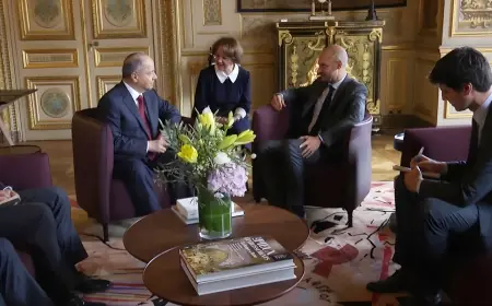 Başkan Barzani, Fransa Dışişleri Bakanı ile Görüşüyor