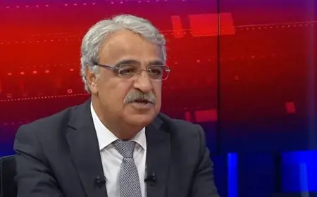 Mithat Sancar sürecin 3 boyutunu tarif etti