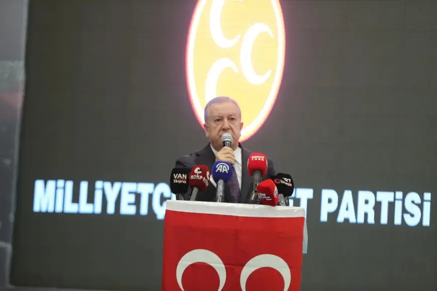 MHP’li Akçay’dan DSG’ye Tehdit: 'Kılıçla Muhatap Olursunuz'