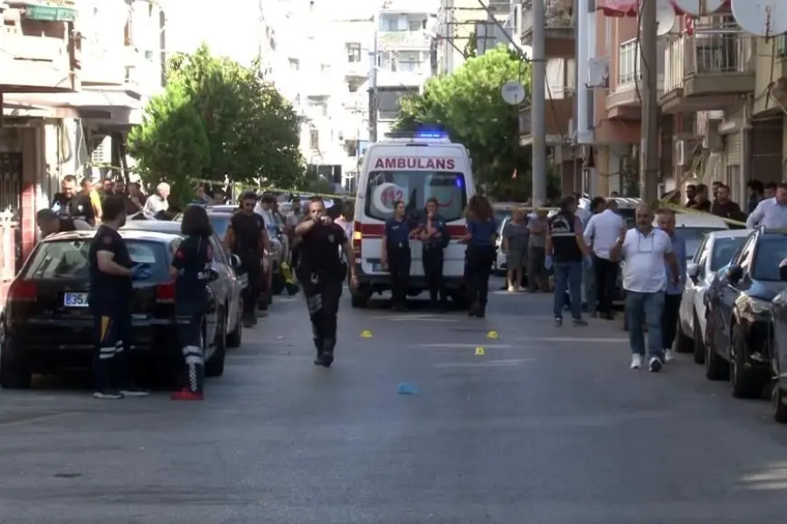 İzmir'de polis merkezine silahlı saldırı: 2 polis hayatını kaybetti