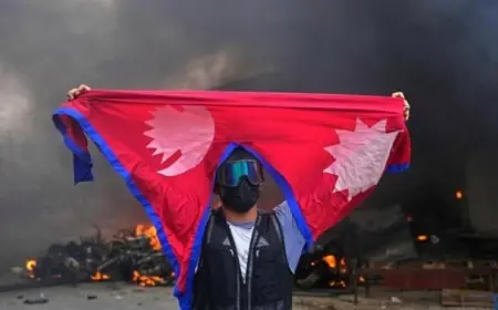 Nepal’de renkli devrim nasıl zemin buldu?