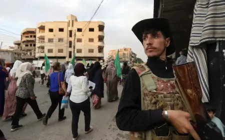 Reuters’a konuşan Suriyeli yetkili: YPG anlaşmaya uymazsa yıl sonuna kadar operasyon masada