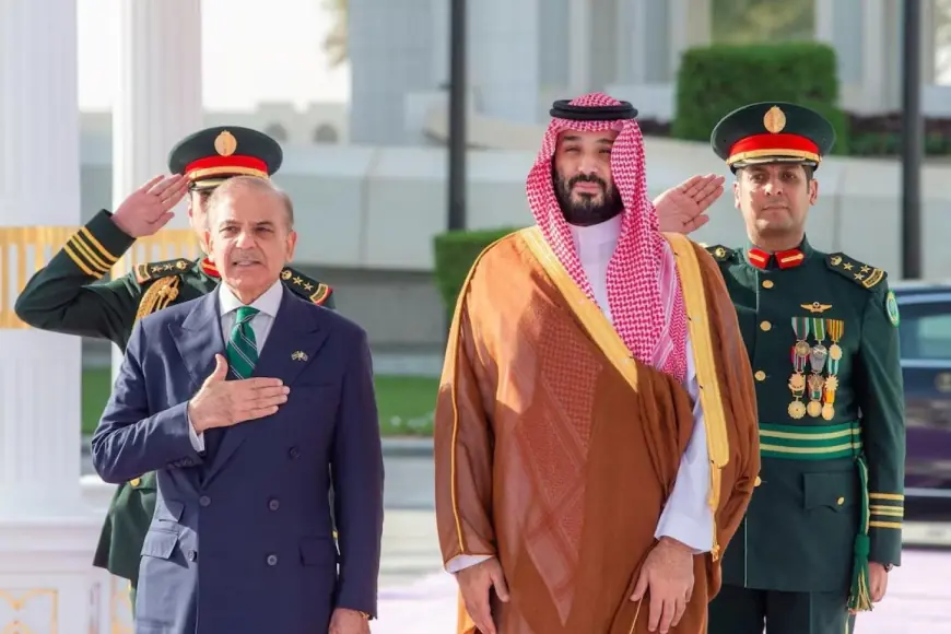 Suudi Arabistan-Pakistan anlaşması ne anlama geliyor?