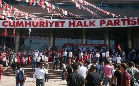 CHP bugün 22'nci Olağanüstü Kurultayı'nı düzenliyor