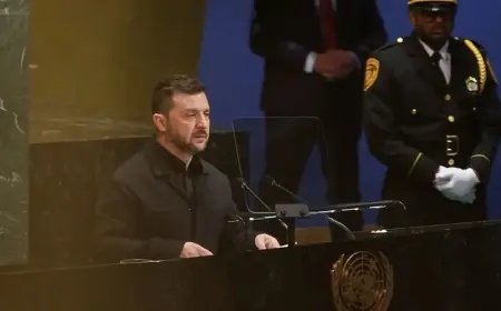Zelenskiy: Rusya'yı durdurun yoksa Putin savaşı genişletecek!