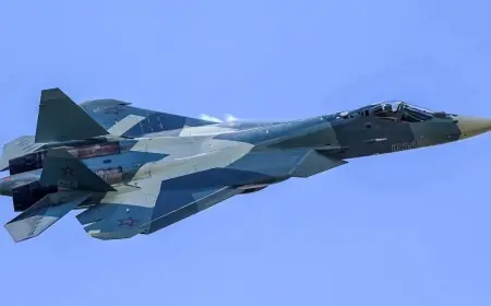 Rus jetleri Alman fırkateyninin üstünden uçtu