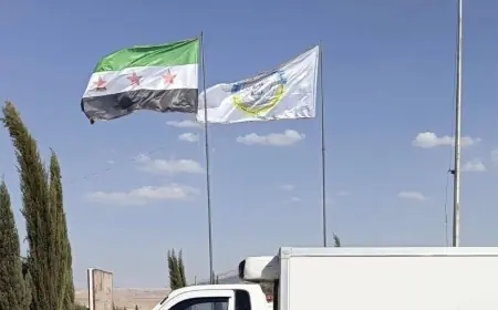 Suriye Bayrağı İlk Kez Sêmalka Kapısında Göndere Çekildi