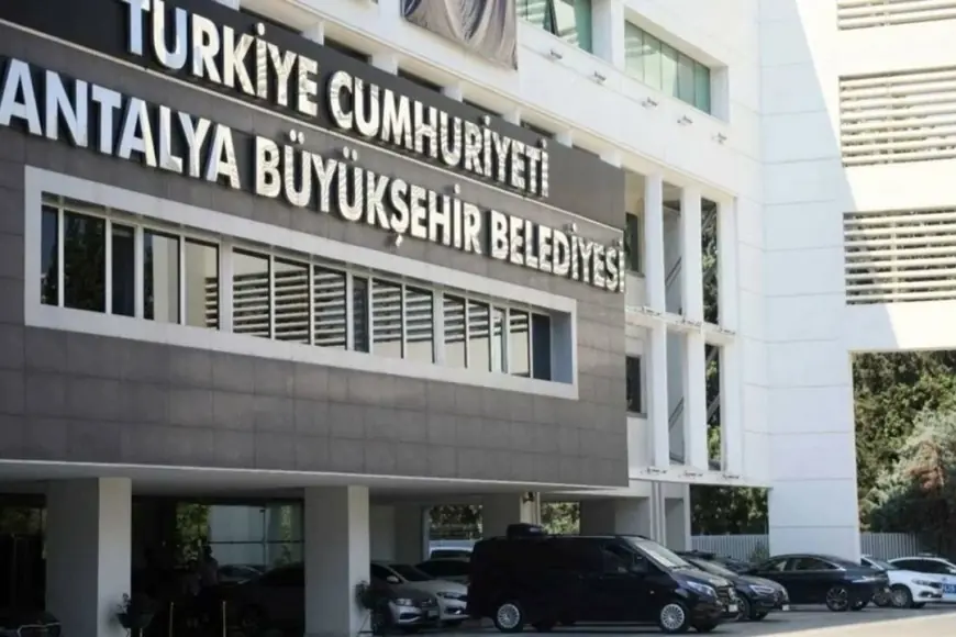 Antalya Büyükşehir Belediyesi'ne yeni operasyon: 20 kişi hakkında gözaltı kararı