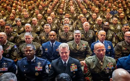 Trump'tan Generallere mesaj: 'Tehlikeli şehirleri ordu için eğitim sahası yapmalıyız'