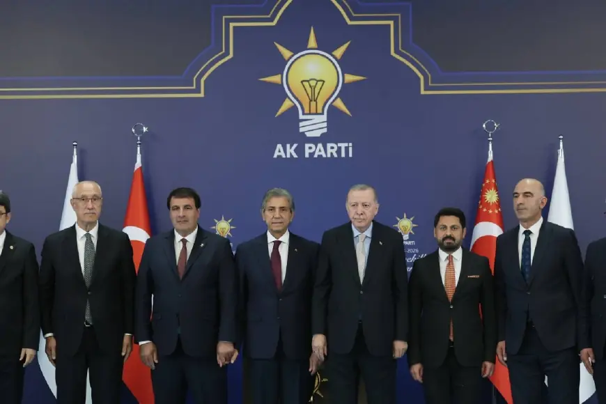 7 belediye başkanı partilerinden istifa ederek AK Parti'ye geçti
