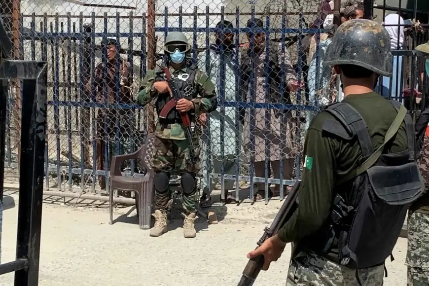 Taliban ve Pakistan Ordusu Arasında Şiddetli Çatışmalar