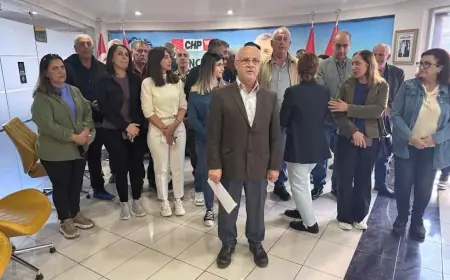 CHP'de Dersim  krizi: İl başkanı ve ekibi kendilerini parti binasına kilitledi