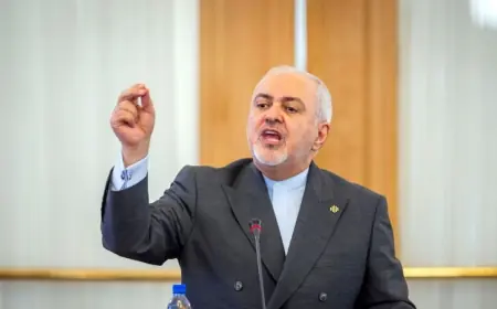 Cevad Zarif’ten Rusya’ya sert eleştiri: İran’ın uluslararası ilişkilerini engelliyor