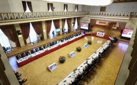 Süreç komisyonu Bakan Tunç ve Hakan Fidan'ı dinleyecek