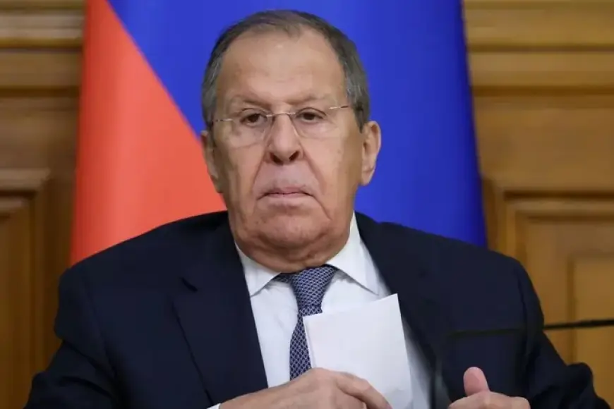 Lavrov: NATO, Washington’u Ukrayna’da barıştan vazgeçmeye zorluyor