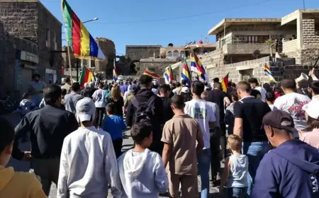 Suriye: Süveyda’da Dürziler gösteri düzenledi