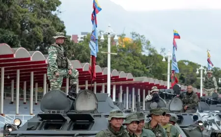 Le Monde: ABD Baskısı Altında Zayıflayan Venezuela Ordusu