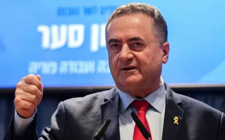 İsrail Savunma Bakanı Katz’tan Lübnan’a Uyarı: 'Hizbullah Ateşle Oynuyor'