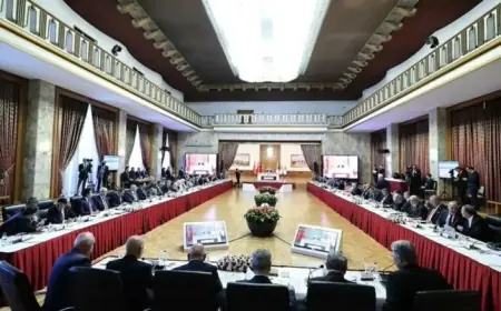 Civîna krîtîk a li ser Ocalan hat bipaşxistin