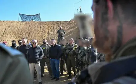 Netanyahu, Suriye'deki İsrail Birliklerini Ziyaret Etti