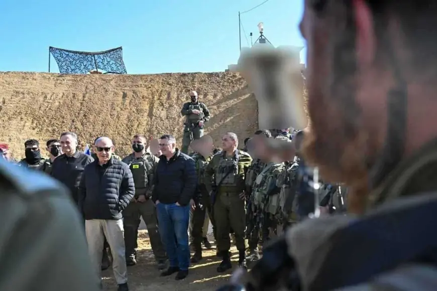 Netanyahu, Suriye'deki İsrail Birliklerini Ziyaret Etti