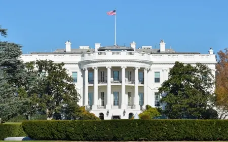 Şandeke payebilind a Amerîkayê bi peyameke Koşka Spî diçe Bexdayê