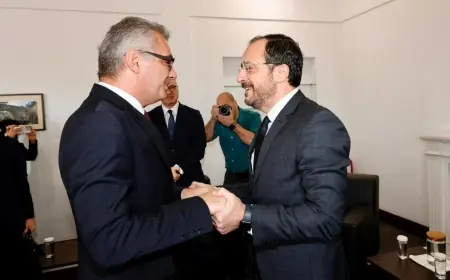 Kıbrıs'ta müzakereler yeniden başlıyor