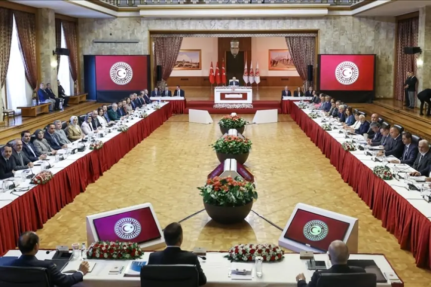 Komisyon 'İmralı' gündemiyle toplandı