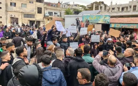 Suriye kıyısında Alevi halktan 'Federalizm' çağrısı: Protestolar büyüyor