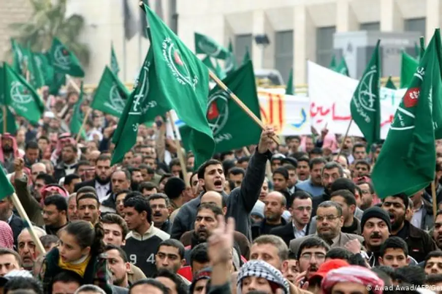 Trump’ın Mısır, Lübnan ve Ürdün’deki İhvan Kollarını 'Terör Örgütü' Olarak Sınıflandırması Ne Anlama Geliyor?